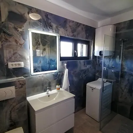 Dolani Klek